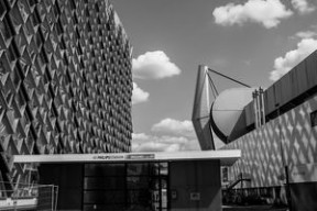 智能体育场馆设备维护管理技术研究，智能体育场馆案例