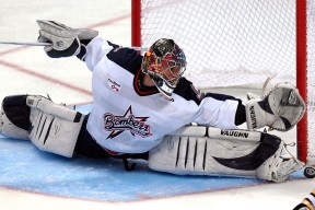 荷兰男队接力赛表现抢眼，荷兰接球技术