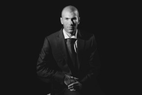 五大联赛强强对话阶段战术对比与发挥差异，五大联赛形势