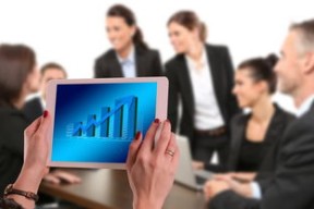 中国香港队的未来方向：如何通过团体赛事培养更强的团队意识，香港队是什么意思